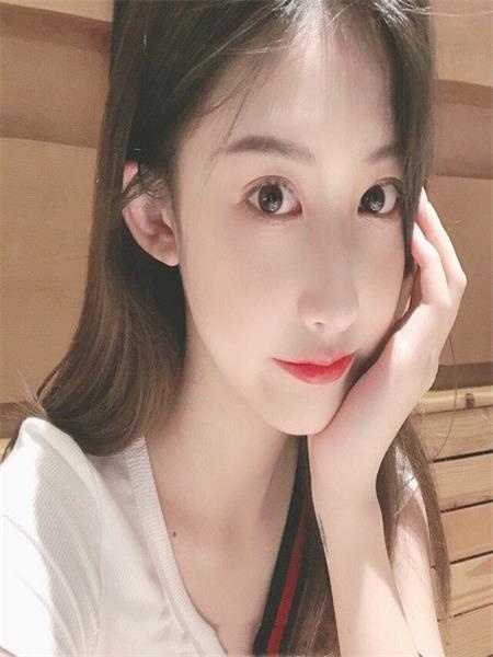 长腿大奶小纯妹