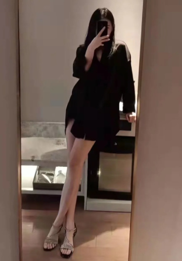 年轻小嫩妹