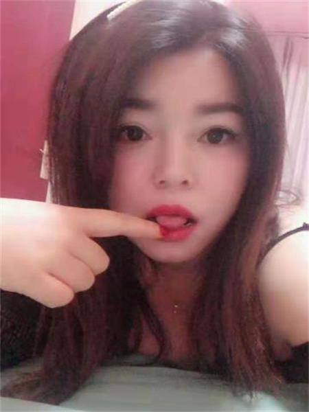 西山区性感妹子