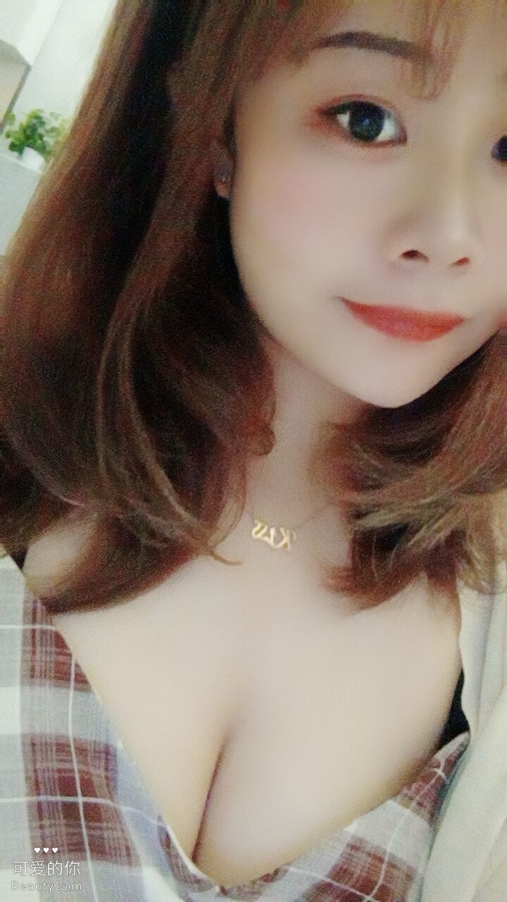 活力无限的年轻妹子