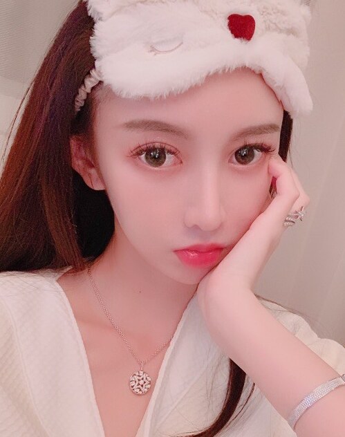 下班兼职的小妹妹