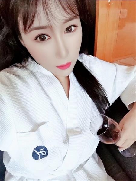 性感模特蓓蓓