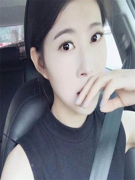 模特蓝心