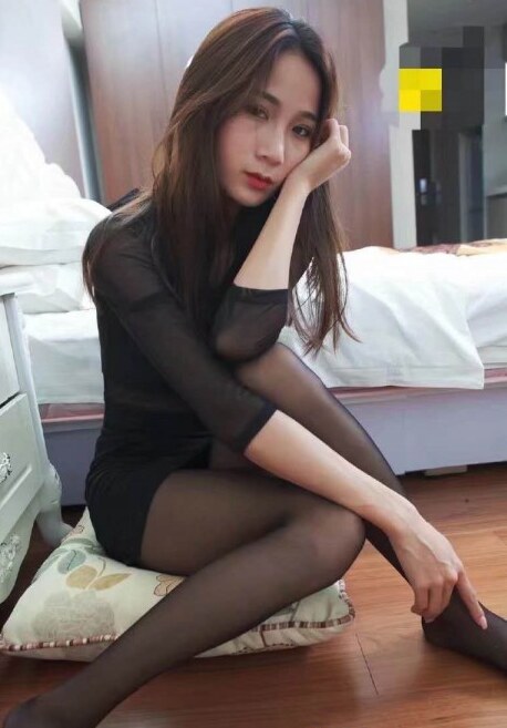 验证身条颜正的兼职小丫头