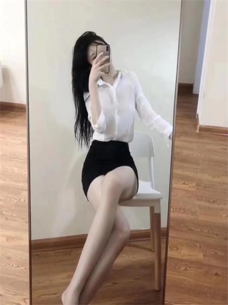 妹子还不错