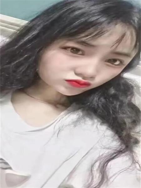 年轻小学妹