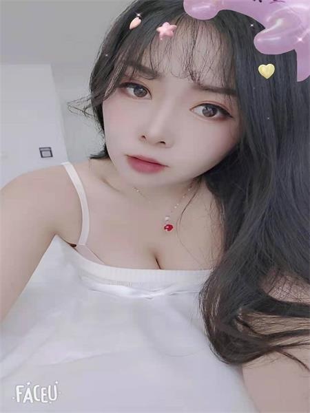口活很好的大胸妹子