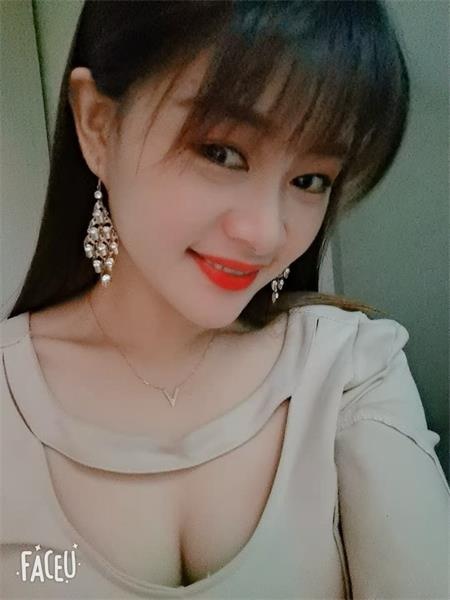 漂亮妹子非常骚