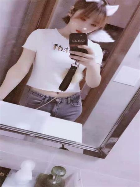 瑜伽小妹倩倩