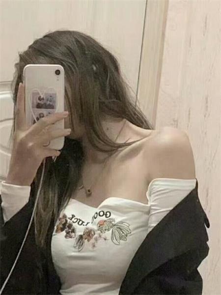 体验大胸制服女