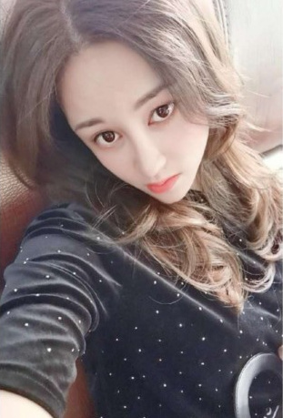 小榄 D罩美女