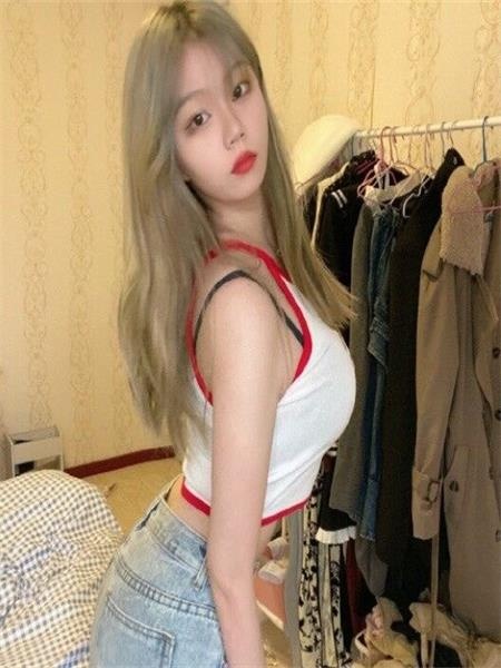 极品大奶妹