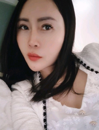 美少妇笑笑