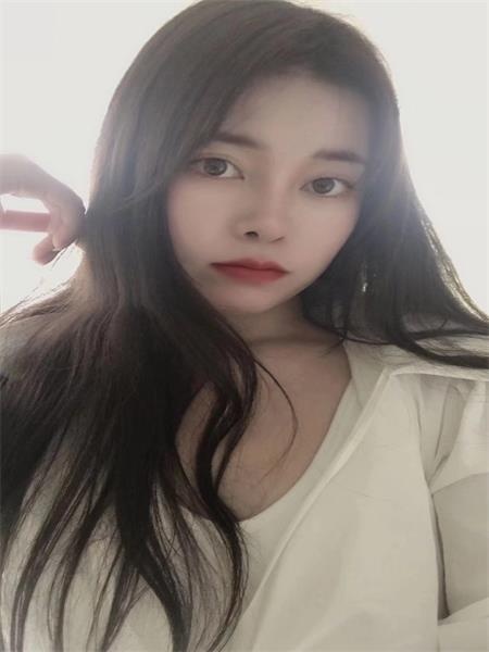 才下海不久的00后