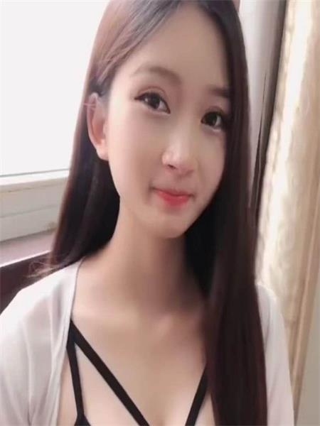 开封小美女，甜美可爱