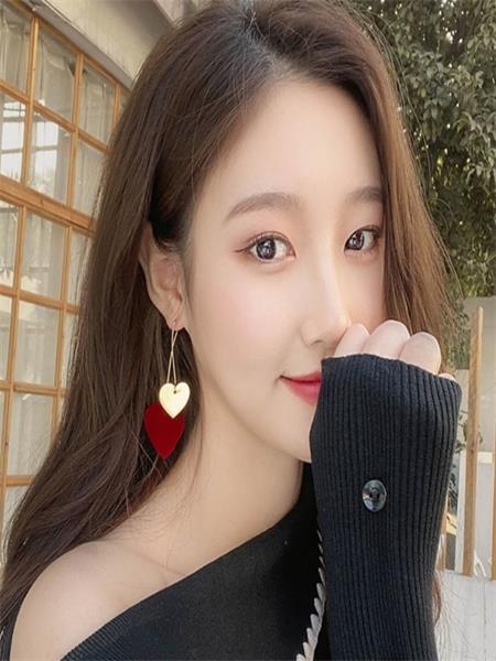 兼职妹漂亮熊很大