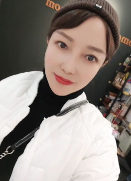 西班牙风情街小S妇