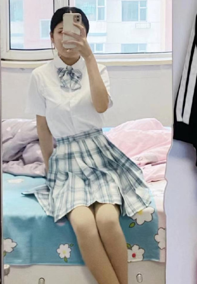体验呼市大胸嫩妹