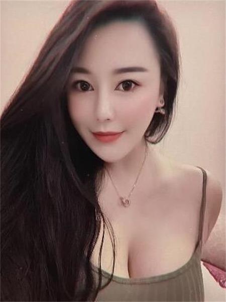 超级大胸，性感迷人
