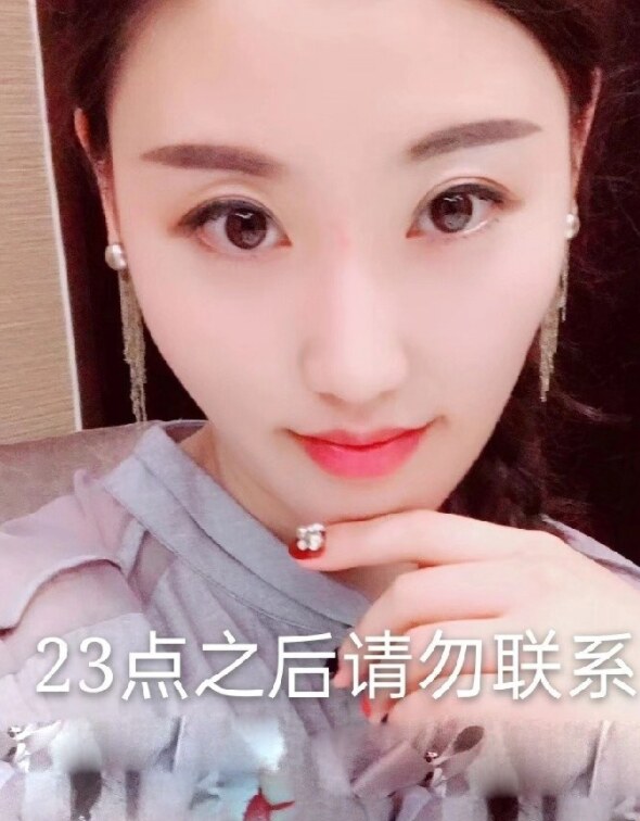 长腿美女萌萌哒