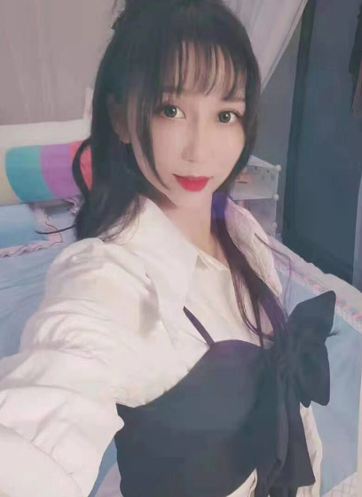 大长腿的一个X感妹子