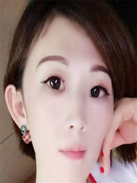 夏瑜服务型少妇