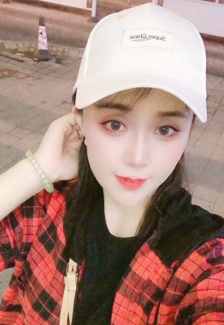 娇小可爱的露露