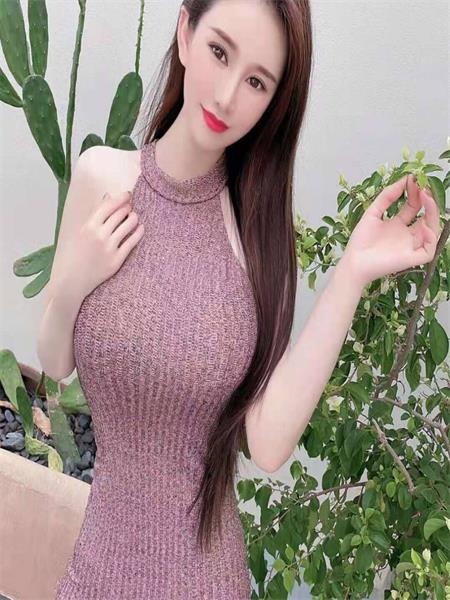 小翘臀御姐