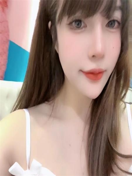 个人LF小静