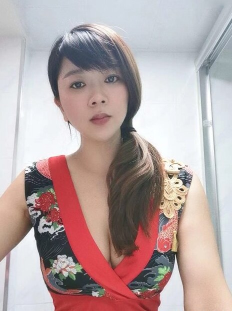 体验服务很超值的女贼