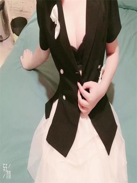 美臀大长腿