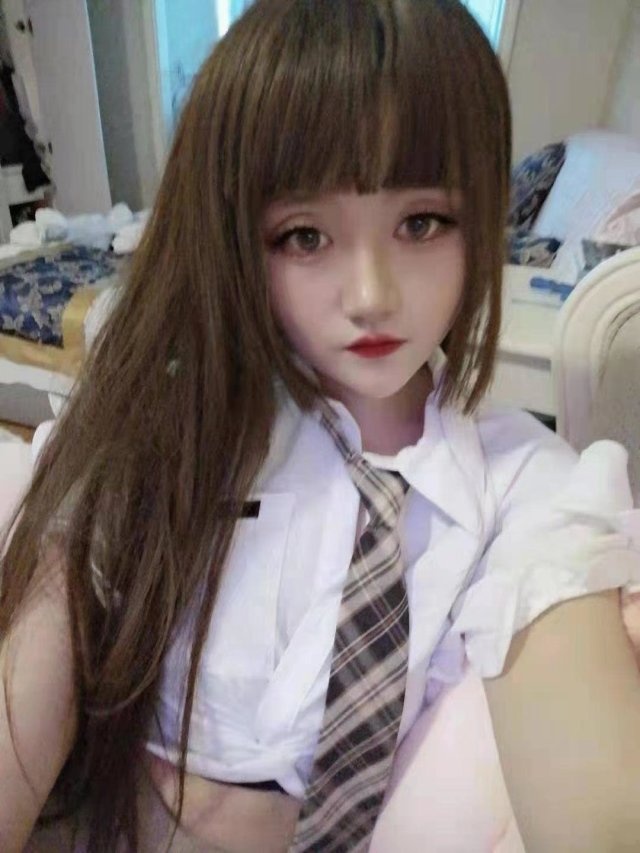 开发区娇小可爱的00后