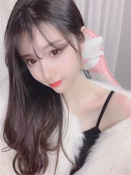 啪啪一线天性感年轻妹儿