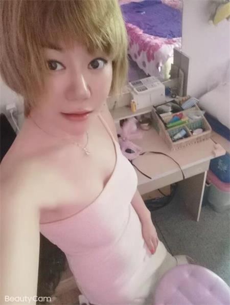 服务型琳琳