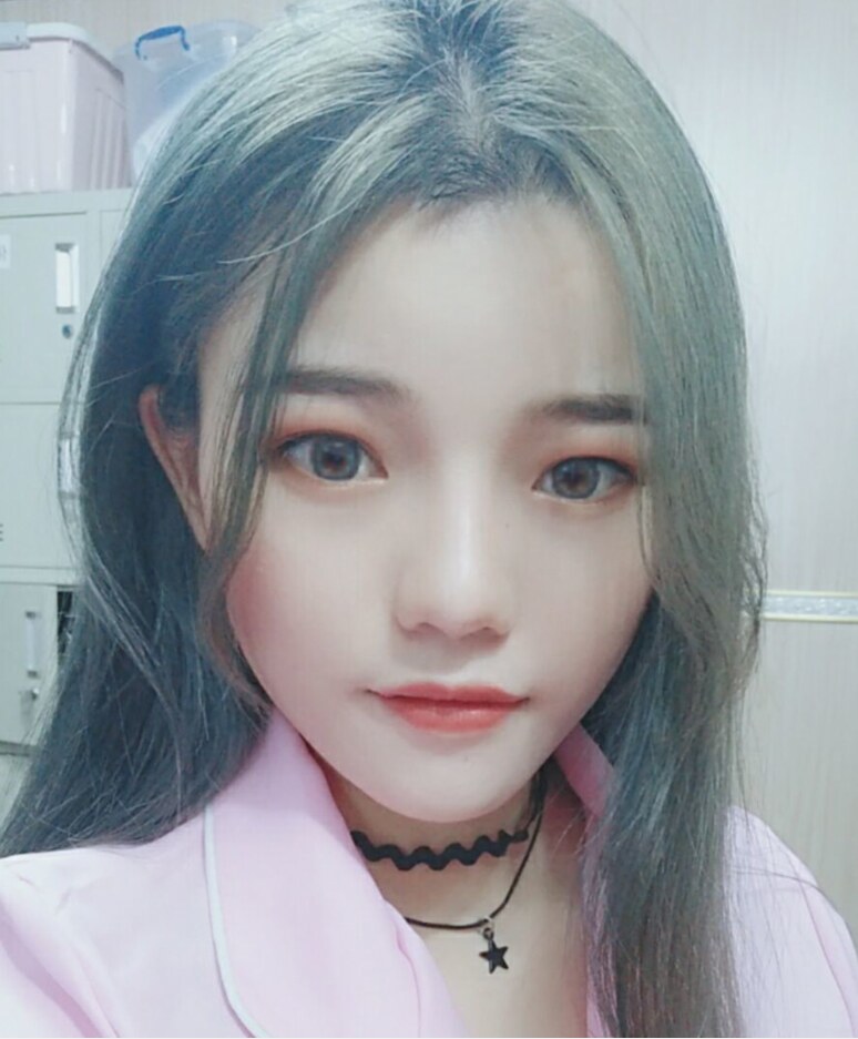 00后可爱小萝莉