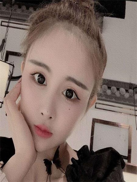 漂亮嫩妹青儿