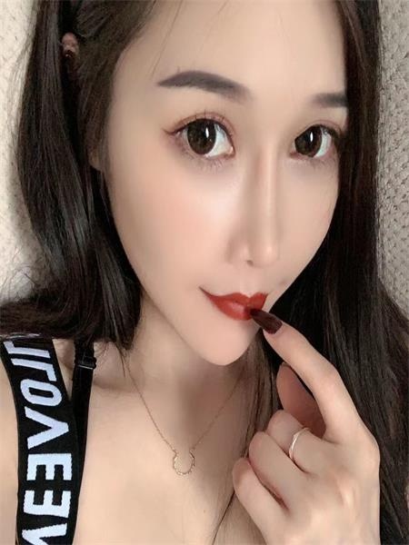 清秀雪菲儿