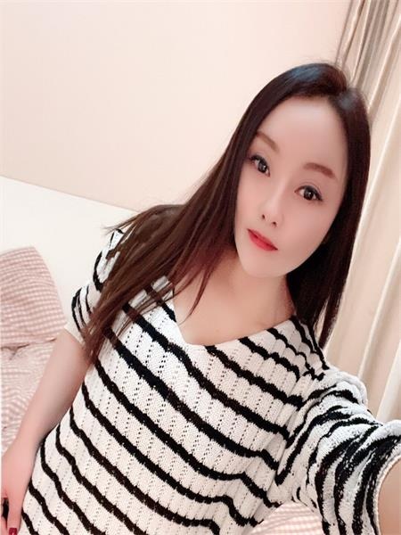 新人芳芳