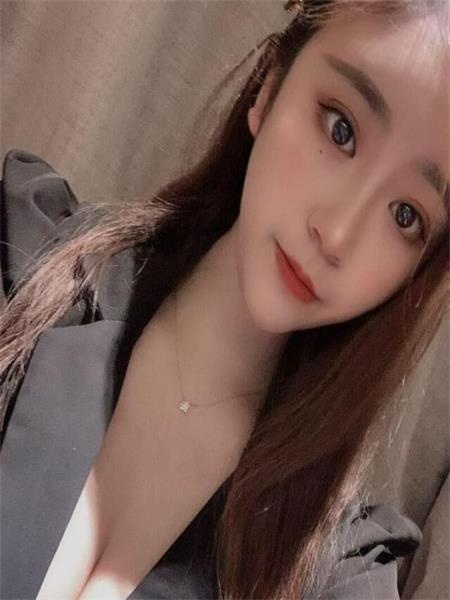 瑜伽老师，柔韧性超好