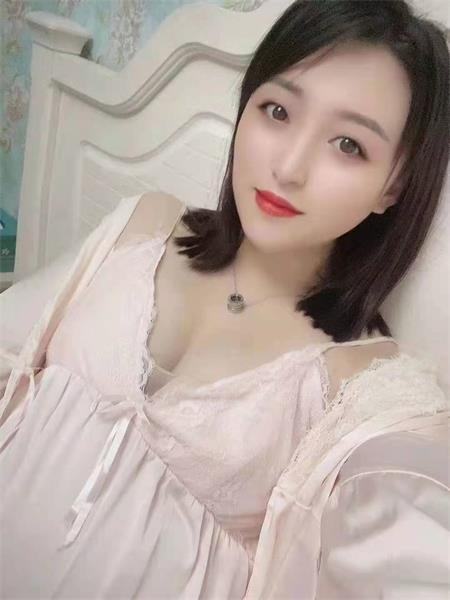 口爆不错的微胖妹子
