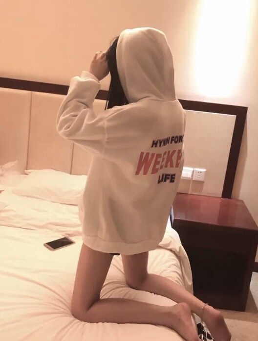 面容娇艳的果果