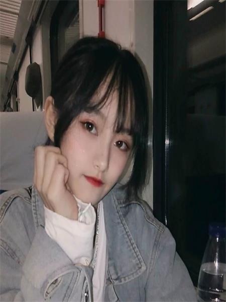 温柔性感小美妞，水嫩多汁
