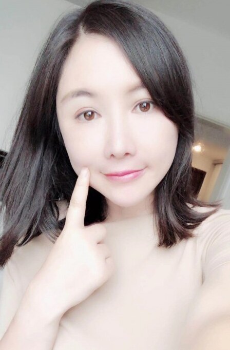 肤白貌美的徐汇芊芊
