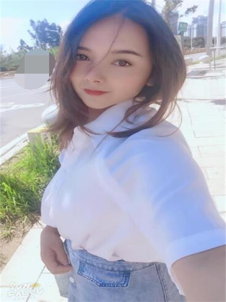 90后小妹妹服务够劲