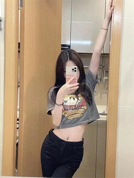 性感妖娆的学生妹