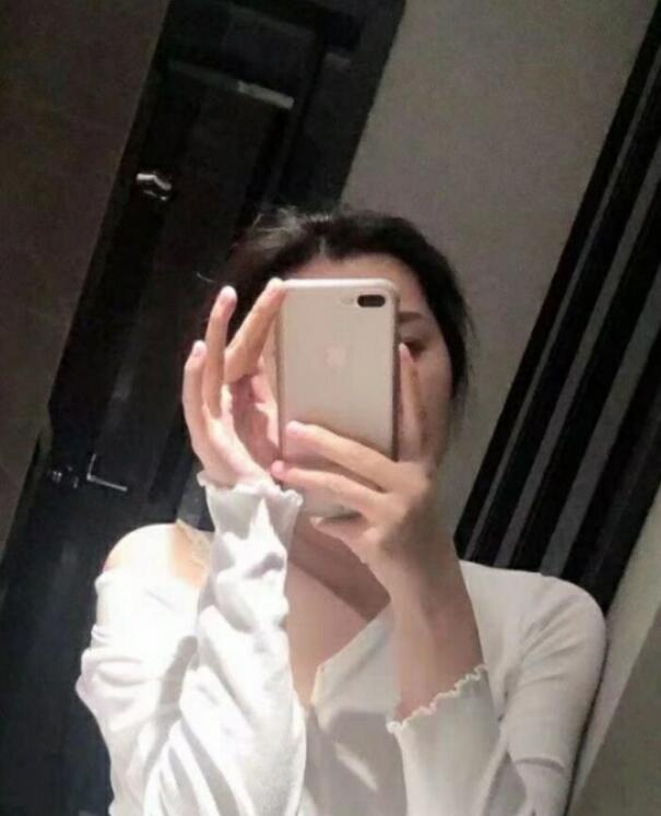 温柔似水的少妇