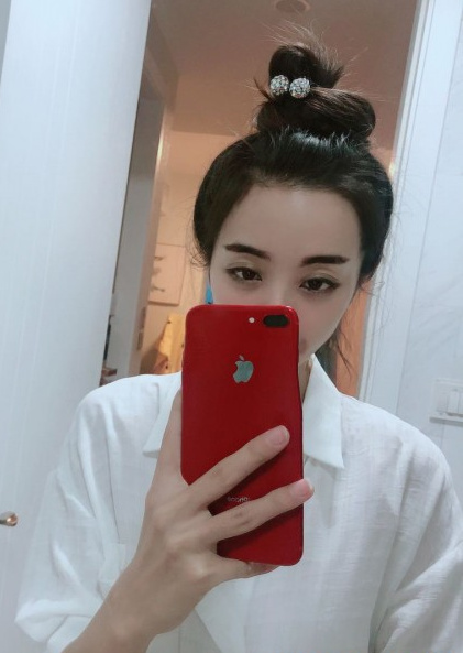兰岛广场兼职美女笑笑