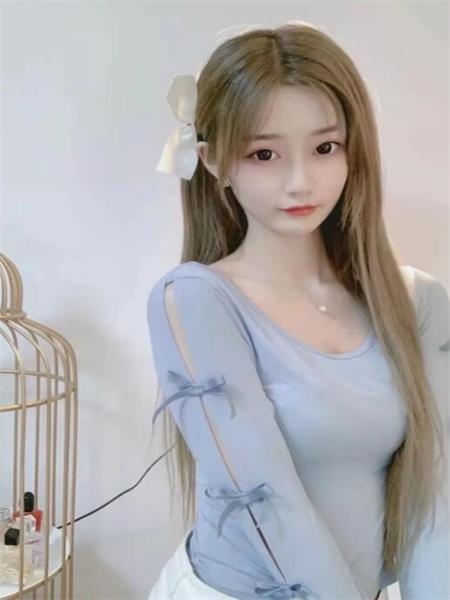 大胸妹子小奶瓶