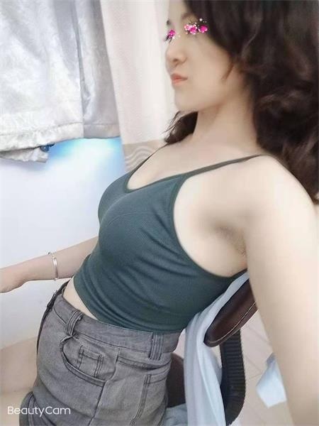 做半套的性感美女