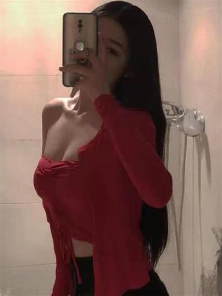 苗条妹子晓妮